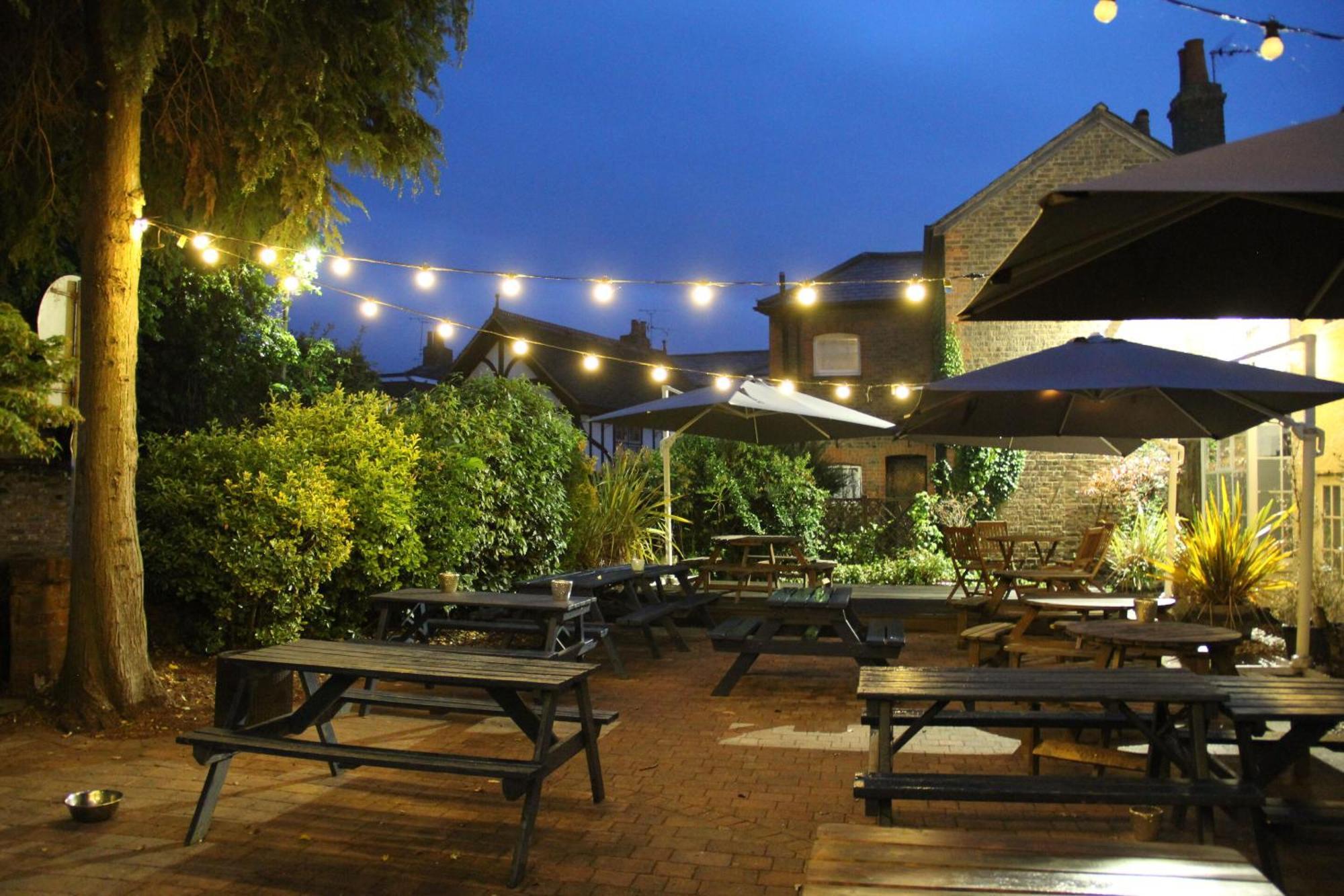 Blue Boar Hotel Молдон Екстер'єр фото