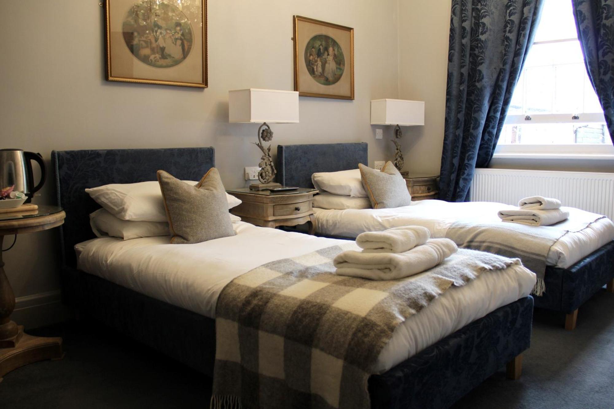 Blue Boar Hotel Молдон Номер фото
