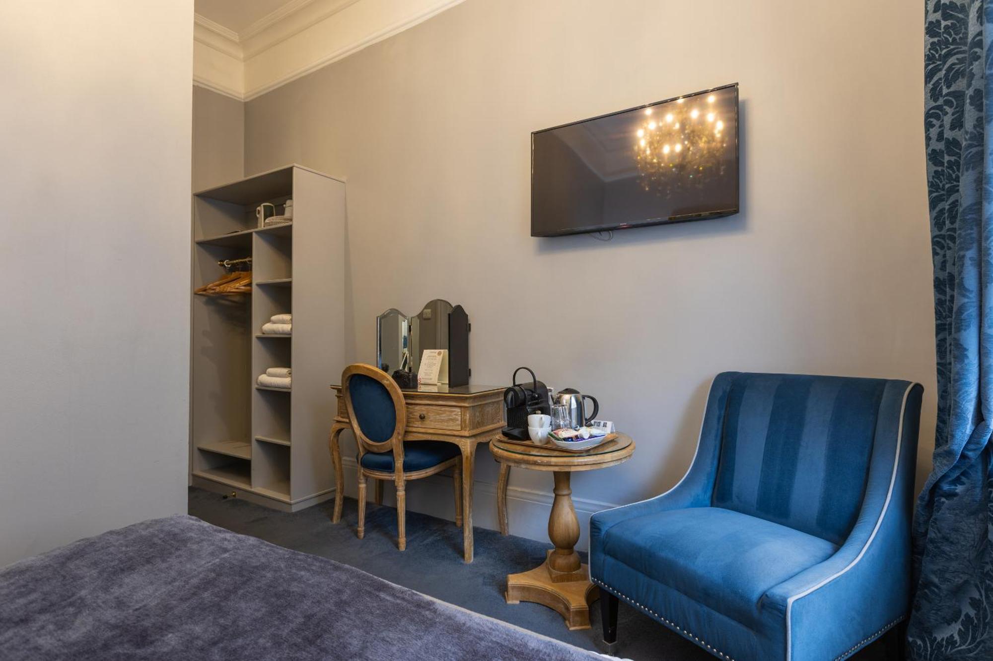 Blue Boar Hotel Молдон Номер фото